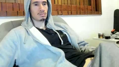 Snapshot of moderdelier chatting on October 1, 2025, 11:05 am DigBreed online show from October 1, 2025, 11:05 am