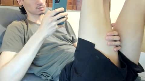 Snapshot of moderdelier chatting on November 27, 2025, 6:43 pm DigBreed online show from November 27, 2025, 6:43 pm