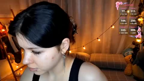 bunnymeow online show from June 8, 2026, 1:39 am
