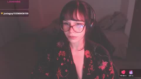 Snapshot of modjo_ chatting on February 4, 2025, 6:25 am Modjo online show from February 4, 2025, 6:25 am