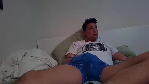 Snapshot of moe_cooch chatting on January 4, 2025, 5:27 am Charles online show from January 4, 2025, 5:27 am