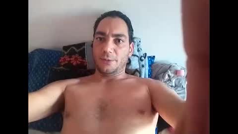 Snapshot of moisesdick chatting on February 21, 2025, 9:32 pm Moises online show from February 21, 2025, 9:32 pm