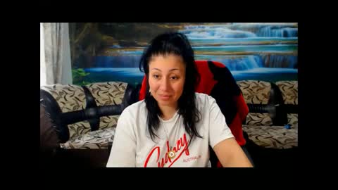 Snapshot of moistmady chatting on March 31, 2026, 6:14 am moistmady online show from March 31, 2026, 6:14 am