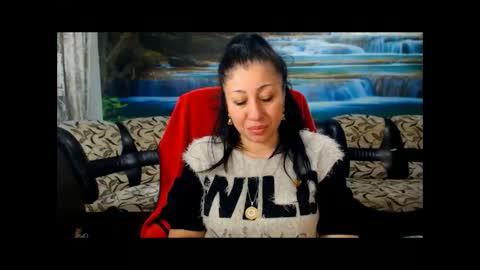 Snapshot of moistmady chatting on April 3, 2026, 3:37 am moistmady online show from April 3, 2026, 3:37 am