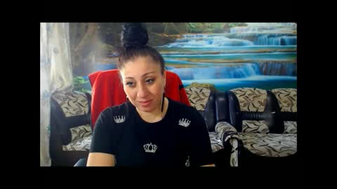 Snapshot of moistmady chatting on April 15, 2026, 12:12 pm moistmady online show from April 15, 2026, 12:12 pm