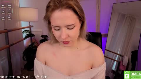 Snapshot of mol_l_y chatting on February 26, 2026, 9:41 am Molly online show from February 26, 2026, 9:41 am