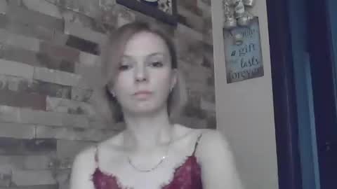 Snapshot of mollilove chatting on June 13, 2026, 8:34 am mollilove online show from June 13, 2026, 8:34 am