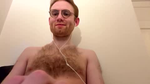 Snapshot of molliter chatting on December 1, 2025, 1:21 am molliter online show from December 1, 2025, 1:21 am