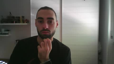 Snapshot of mollo20 chatting on October 29, 2025, 1:13 pm mollo20 online show from October 29, 2025, 1:13 pm