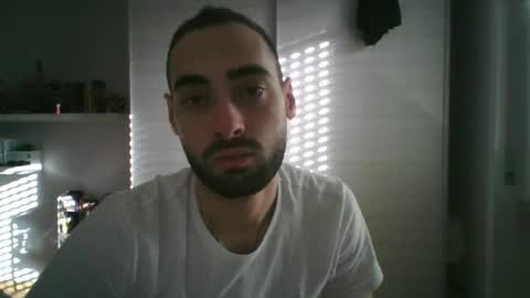 Snapshot of mollo20 chatting on October 31, 2025, 2:07 pm mollo20 online show from October 31, 2025, 2:07 pm