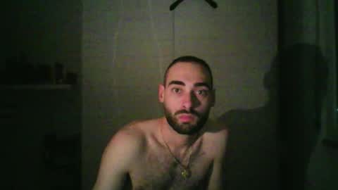 Snapshot of mollo20 chatting on November 18, 2025, 10:03 pm mollo20 online show from November 18, 2025, 10:03 pm