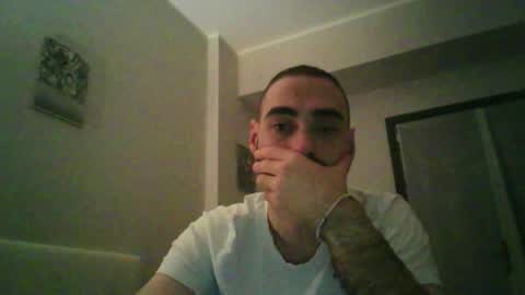 mollo20 online show from February 28, 2026, 7:59 pm