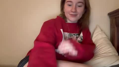 Molly online show from December 3, 2024, 5:09 am