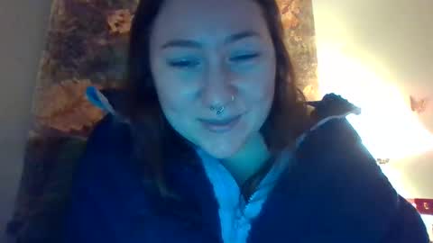 Snapshot of mollsballs123 chatting on October 31, 2025, 12:22 am mollsballs123 online show from October 31, 2025, 12:22 am