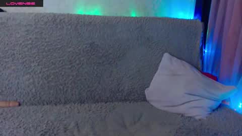 Molly1sex online show from December 15, 2025, 1:48 pm