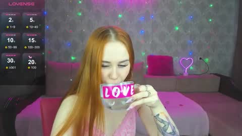 molly__kitty online show from October 21, 2025, 3:29 am