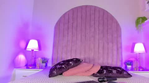 Molly Jackson online show from February 10, 2025, 11:57 am