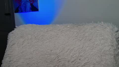 Snapshot of molly_montanaaa chatting on October 28, 2025, 9:13 am Lina online show from October 28, 2025, 9:13 am