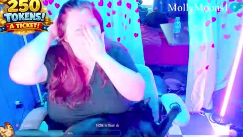 Snapshot of molly_moons chatting on April 29, 2026, 4:33 pm molly_moons online show from April 29, 2026, 4:33 pm