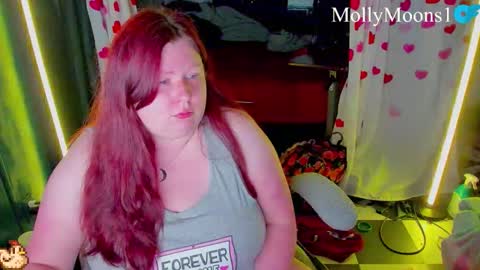 Snapshot of molly_moons chatting on May 7, 2026, 10:53 am molly_moons online show from May 7, 2026, 10:53 am