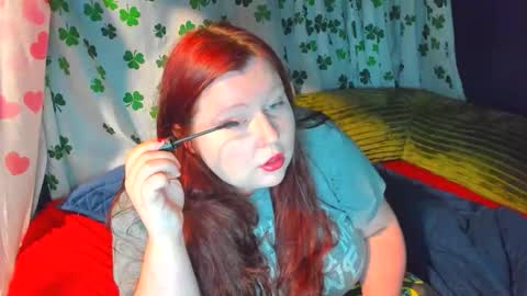 Snapshot of molly_moons chatting on June 8, 2026, 11:27 pm molly_moons online show from June 8, 2026, 11:27 pm