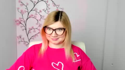 Molly online show from February 3, 2026, 1:16 pm