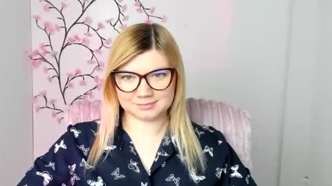 Molly online show from February 4, 2026, 12:44 pm