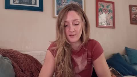Molly online show from June 1, 2026, 4:09 pm