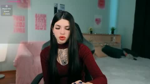 Snapshot of molly_rettyy chatting on June 26, 2026, 4:50 am Molly online show from June 26, 2026, 4:50 am