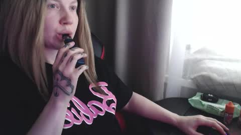 Snapshot of molly_royse chatting on November 14, 2025, 10:03 am I have new photos come and see with love Molly online show from November 14, 2025, 10:03 am