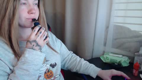 Snapshot of molly_royse chatting on November 25, 2025, 11:10 am I have new photos come and see with love Molly online show from November 25, 2025, 11:10 am