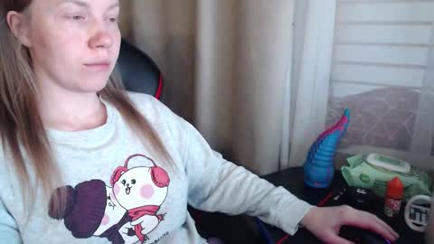 Snapshot of molly_royse chatting on December 20, 2025, 10:00 am I have new photos come and see with love Molly online show from December 20, 2025, 10:00 am