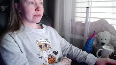 Snapshot of molly_royse chatting on February 8, 2026, 7:45 am I have new photos come and see with love Molly online show from February 8, 2026, 7:45 am