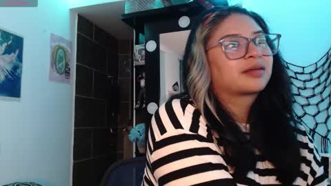 Molly online show from October 1, 2025, 7:03 am