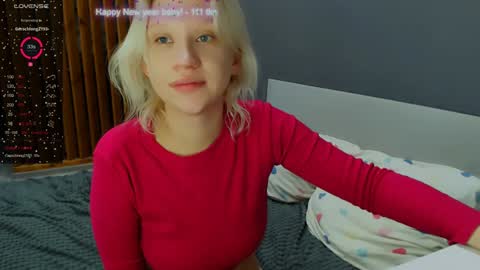 Snapshot of molly_smolly_ chatting on January 4, 2025, 5:37 pm lo online show from January 4, 2025, 5:37 pm