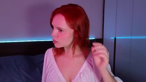 Snapshot of mollybossy chatting on July 30, 2026, 2:10 am Molly online show from July 30, 2026, 2:10 am