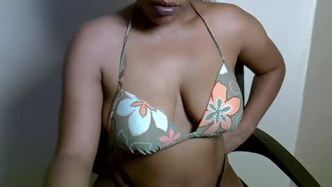 mollyn online show from March 31, 2026, 7:42 am