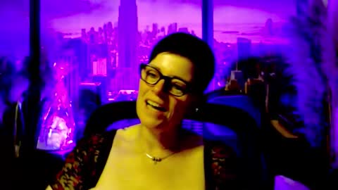 Snapshot of mollysun chatting on May 28, 2026, 5:10 pm MollySun Nina Randmann online show from May 28, 2026, 5:10 pm