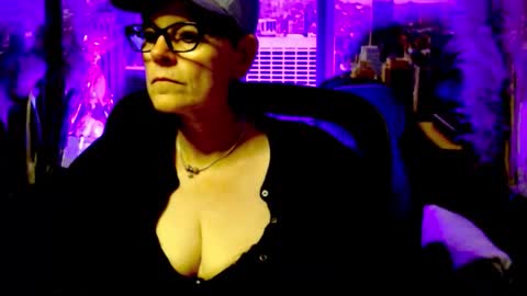 Snapshot of mollysun chatting on May 30, 2026, 4:59 pm MollySun Nina Randmann online show from May 30, 2026, 4:59 pm