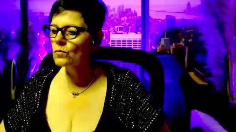Snapshot of mollysun chatting on May 31, 2026, 4:36 pm MollySun Nina Randmann online show from May 31, 2026, 4:36 pm