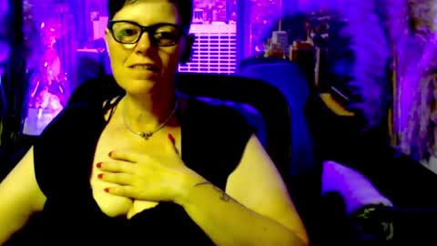 MollySun Nina Randmann online show from June 27, 2026, 3:39 pm