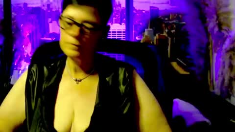 MollySun Nina Randmann online show from July 5, 2026, 6:48 pm