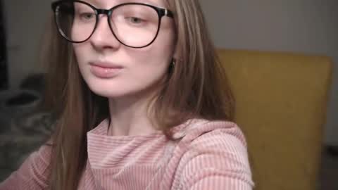 mollytucker online show from February 9, 2025, 1:35 pm