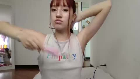 mollywalter online show from October 10, 2025, 7:57 pm