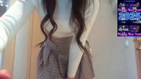 Snapshot of momentbeforedown chatting on January 5, 2025, 8:42 pm Hailey online show from January 5, 2025, 8:42 pm