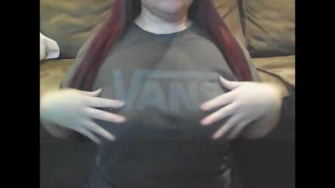 Snapshot of mommies_mooseknuckle chatting on November 10, 2025, 1:43 pm mommies_mooseknuckle online show from November 10, 2025, 1:43 pm