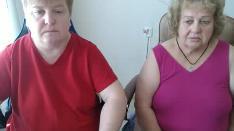 Snapshot of mommy99x chatting on September 23, 2025, 7:44 am Mommy99X online show from September 23, 2025, 7:44 am