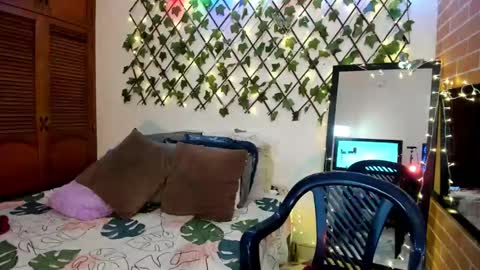 Maja online show from March 8, 2025, 8:14 pm