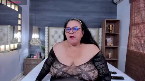 Snapshot of mommy_cute chatting on June 9, 2026, 9:26 pm Jelitza online show from June 9, 2026, 9:26 pm