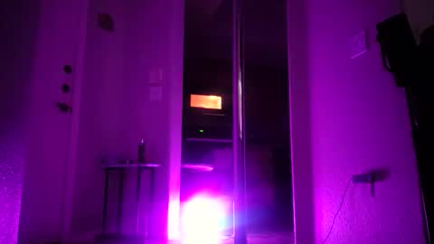 mommy_time online show from April 27, 2026, 11:08 am